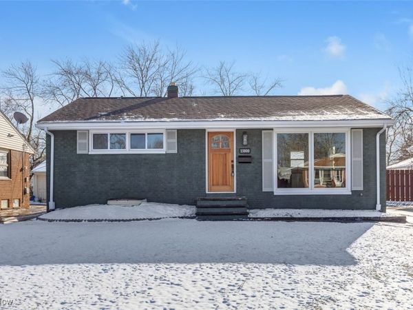 15800 Steinway Boulevard, Maple Heights, OH 44137