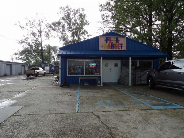 15736 Florida Blvd, Baton Rouge, LA 70814