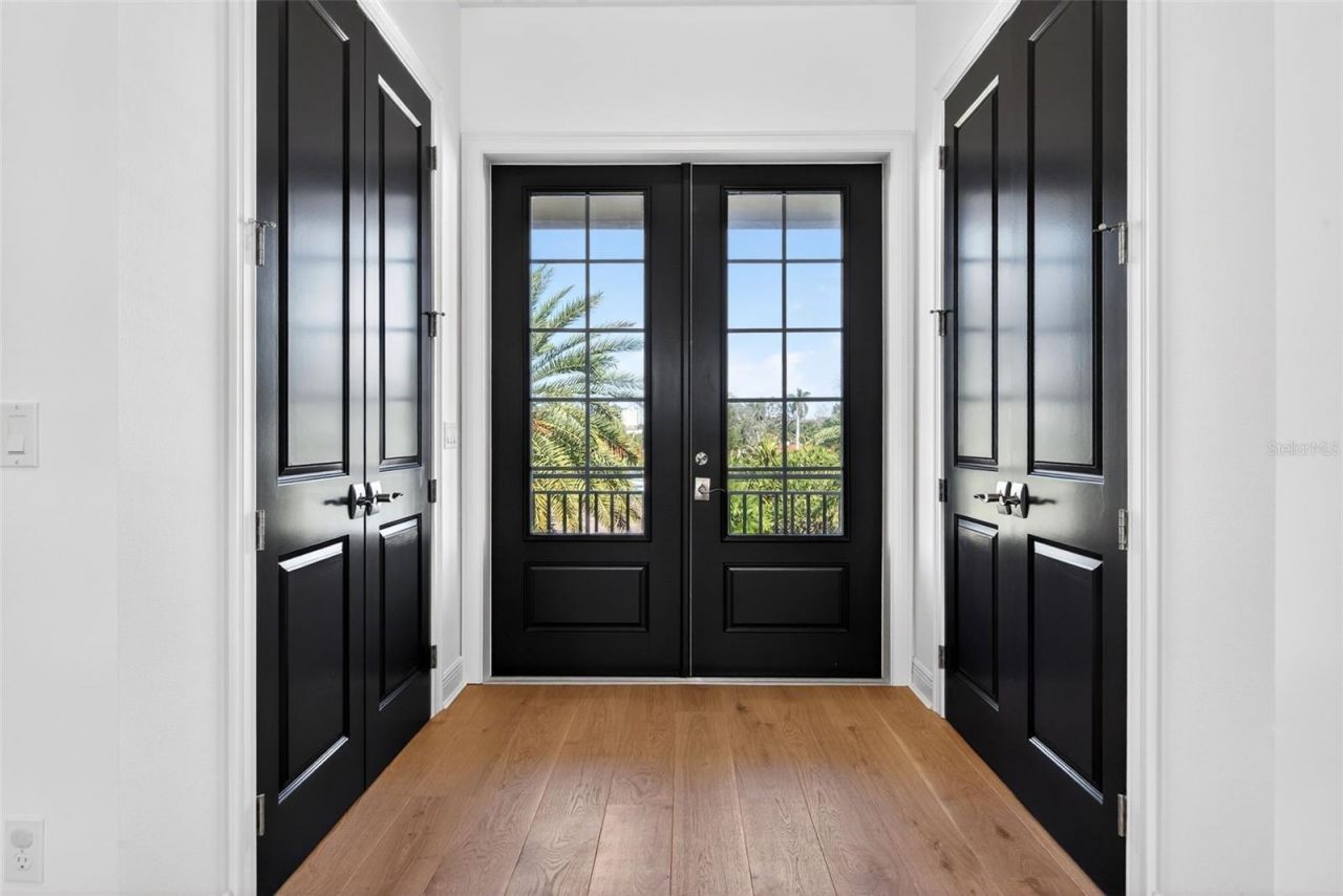 1349 Harbor Drive, Sarasota, FL 34239 Photo