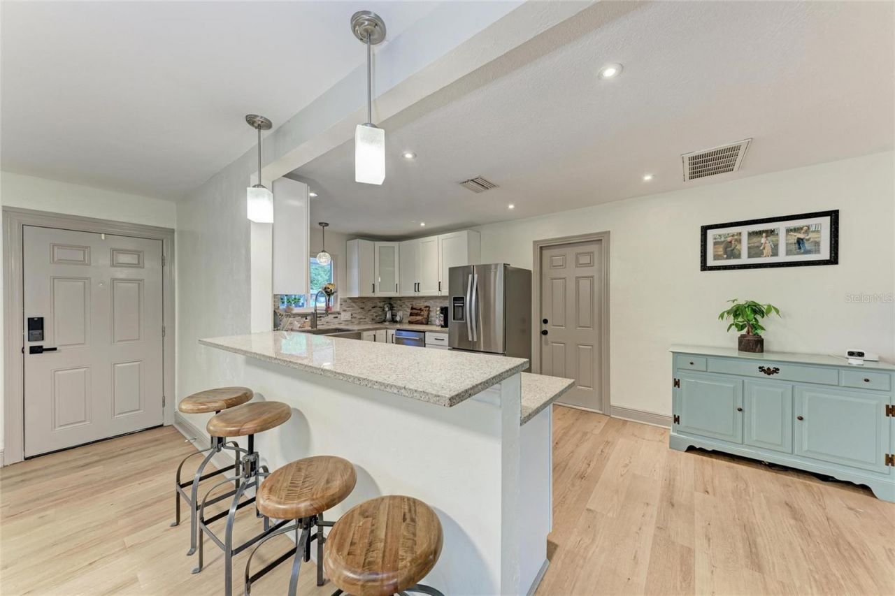 4616 Leeta Lane, Sarasota, FL 34234 Photo