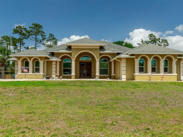 18021 N 49th St N , Loxahatchee, FL 33470