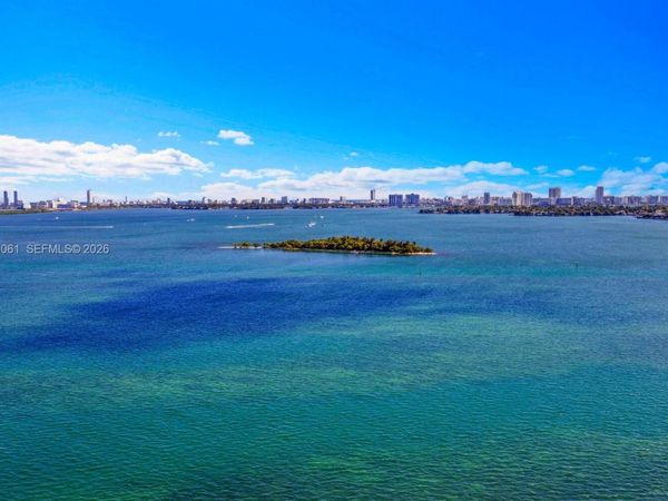 725 NE 22nd St, Unit PH2B, Miami, FL 33137