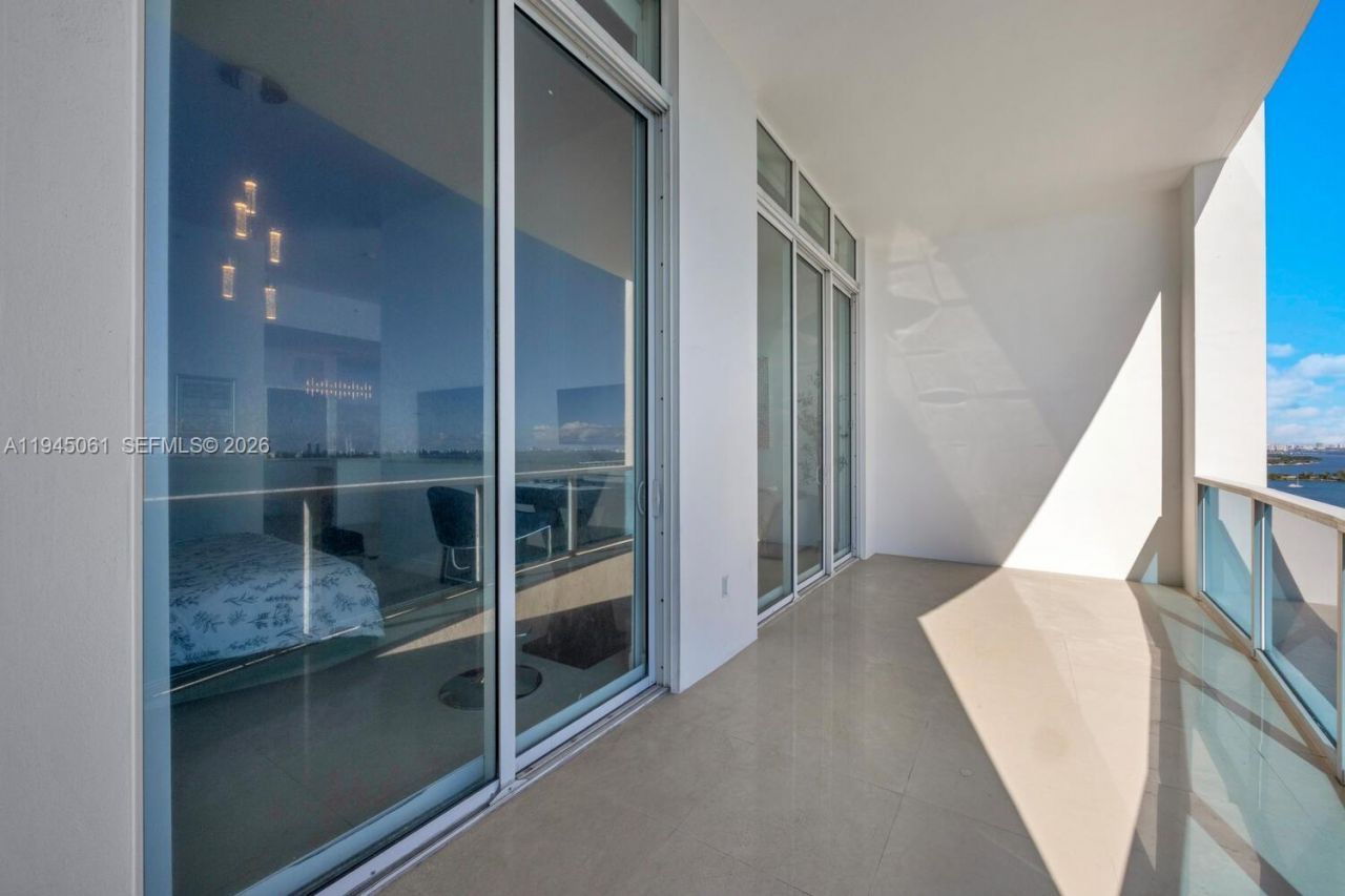 725 NE 22nd St, Unit PH2B, Miami, FL 33137 Photo