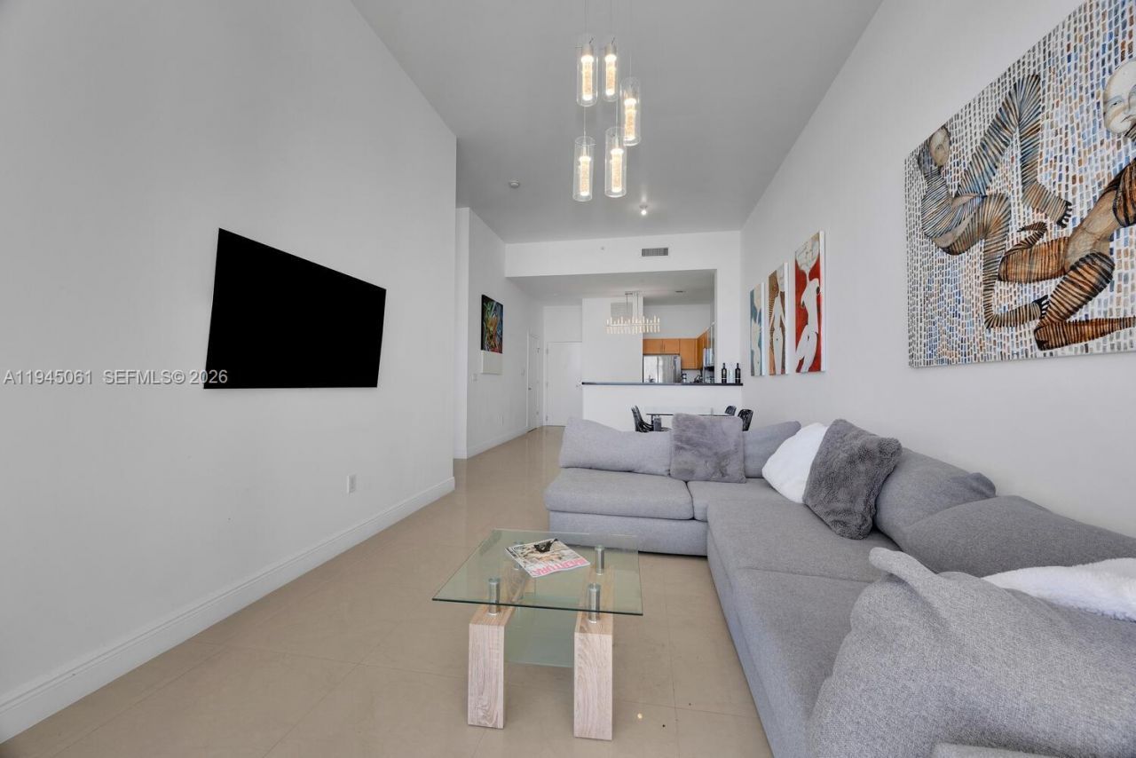 725 NE 22nd St, Unit PH2B, Miami, FL 33137 Photo