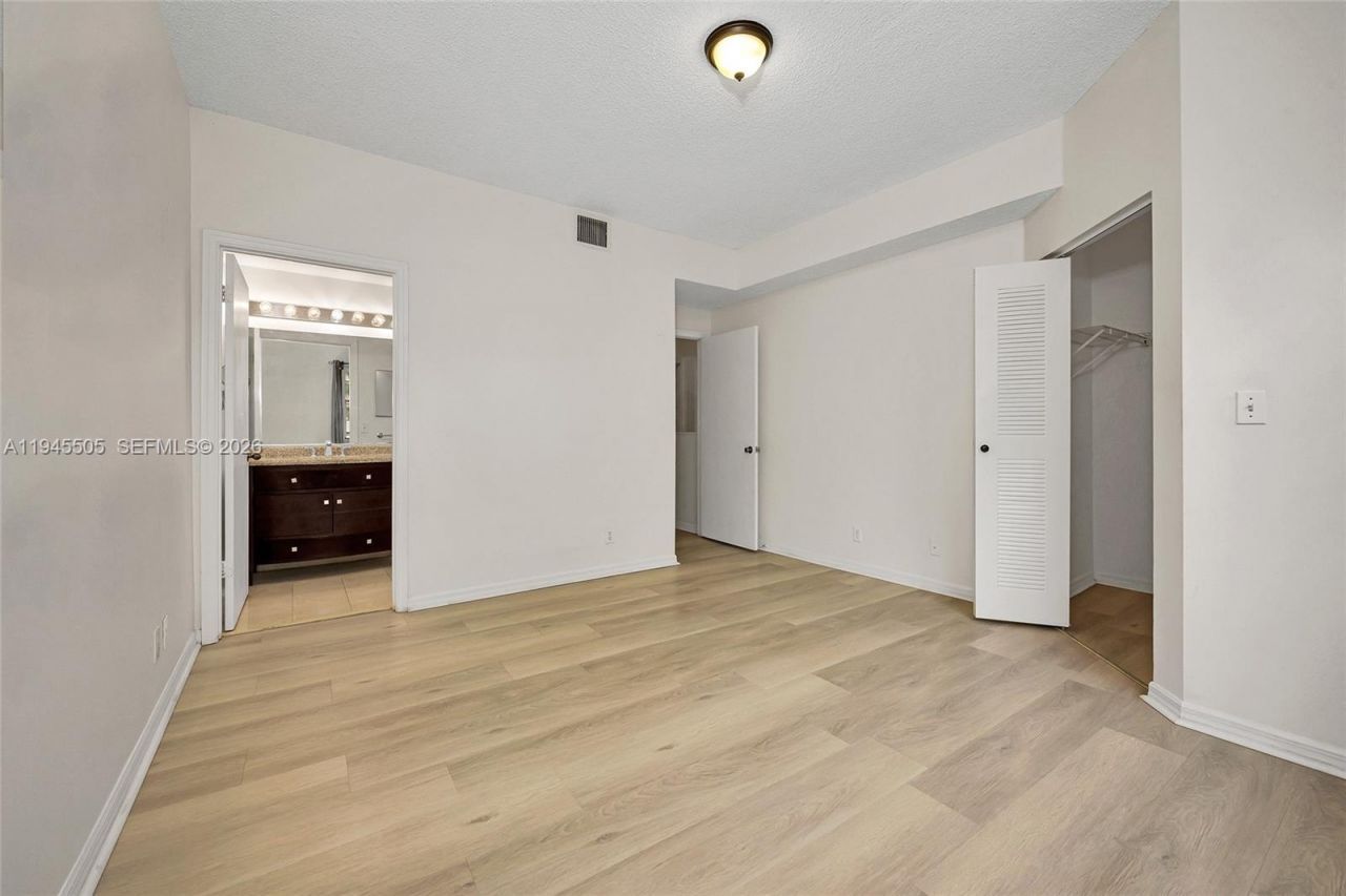 1210 Sorrento Dr, Weston, FL 33326 Photo