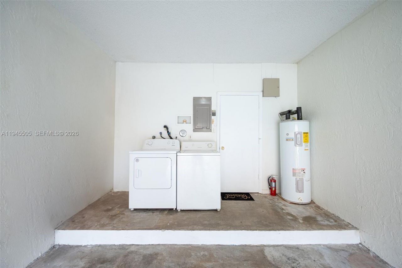 1210 Sorrento Dr, Weston, FL 33326 Photo