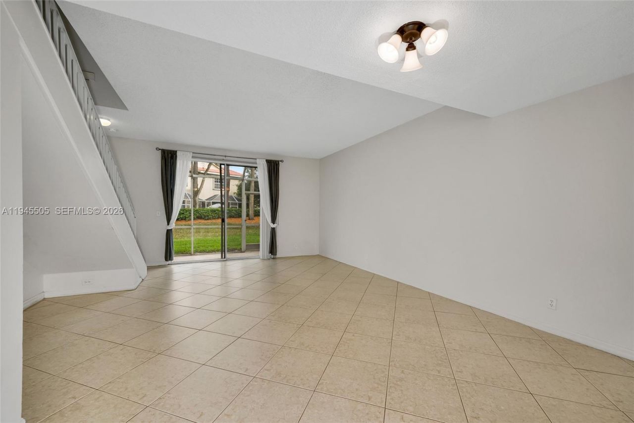 1210 Sorrento Dr, Weston, FL 33326 Photo