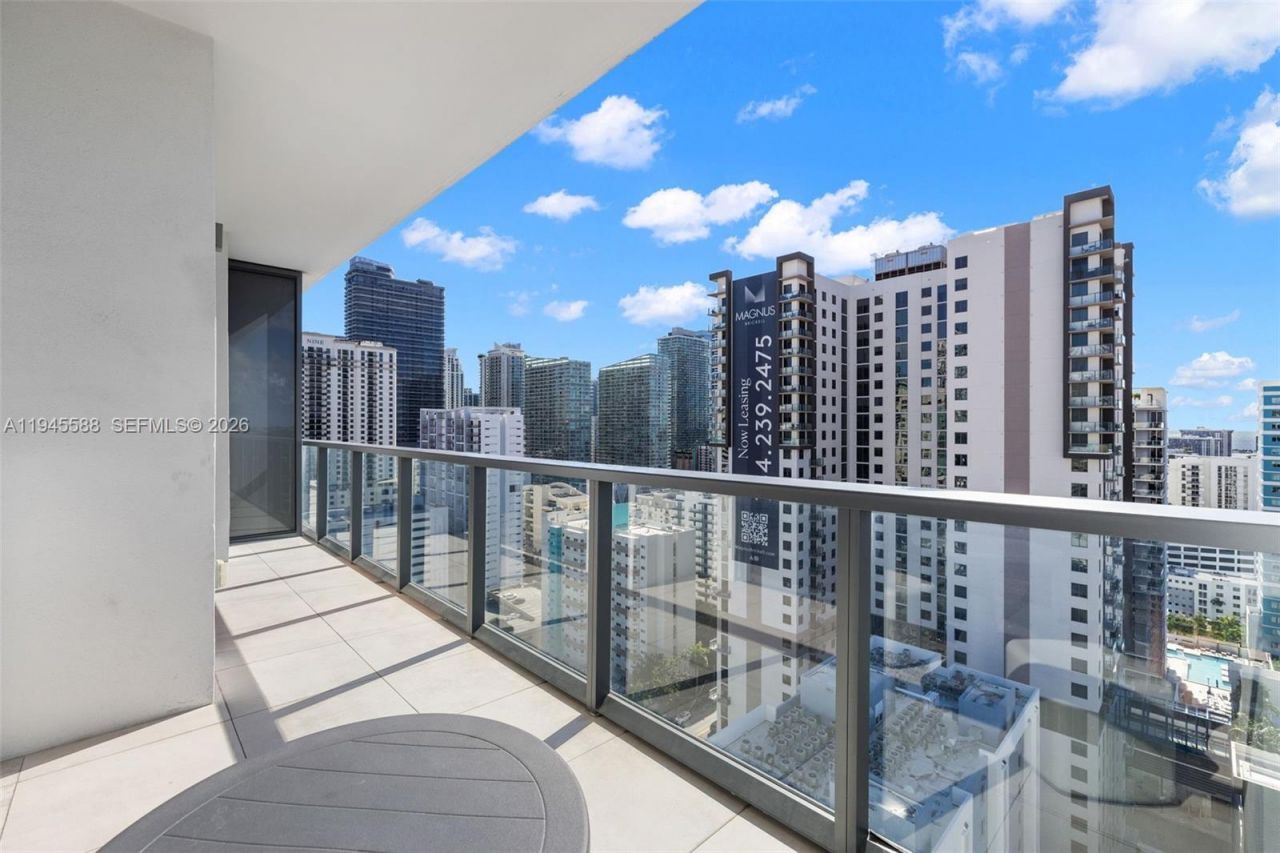 239 SW 9th St, Unit 2102, Miami, FL 33130 Photo