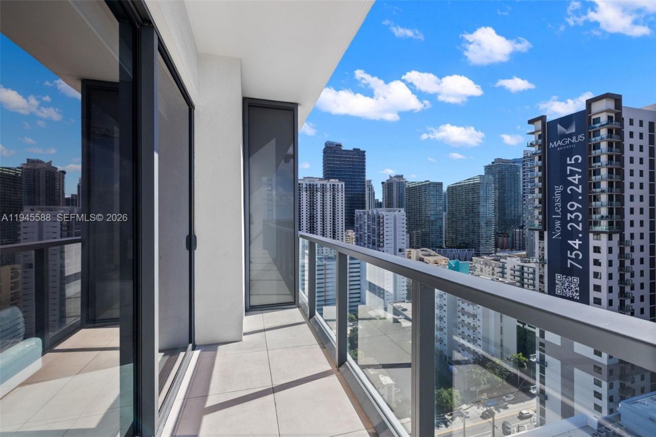 239 SW 9th St, Unit 2102, Miami, FL 33130 Photo