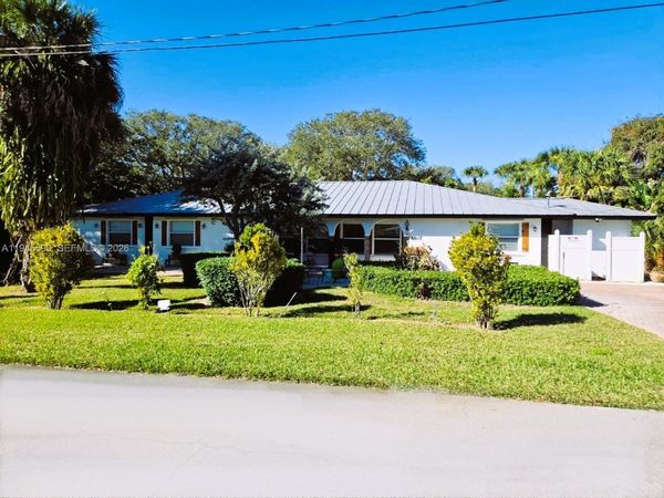 1505 Coral Ave, Vero Beach, FL 32963