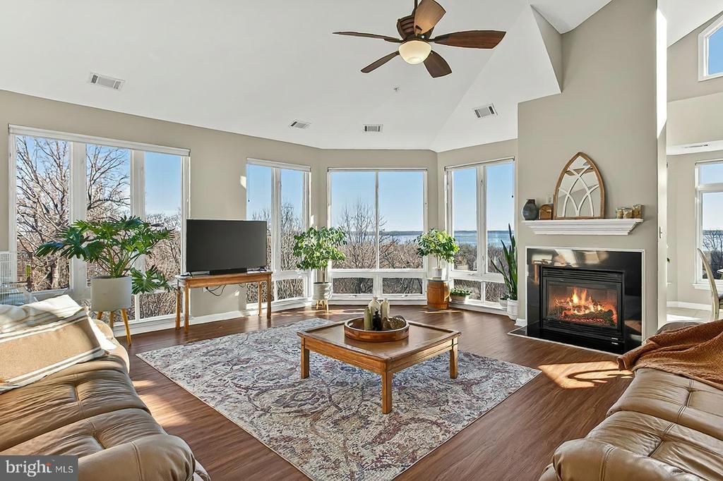 1621 Ladue Court, Unit 404, Woodbridge, VA 22191 Main Photo