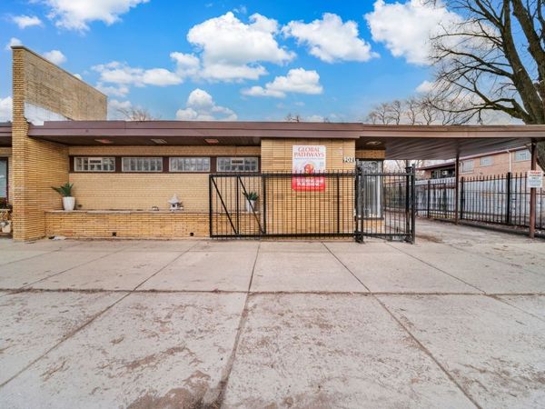 9021 S Western Avenue, Chicago, IL 60620