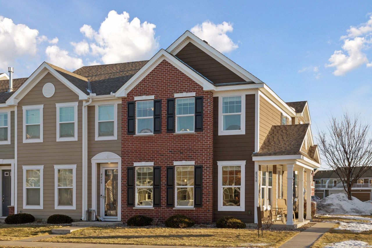 8398 Jonquil Lane N, Maple Grove, MN 55369 Main Photo