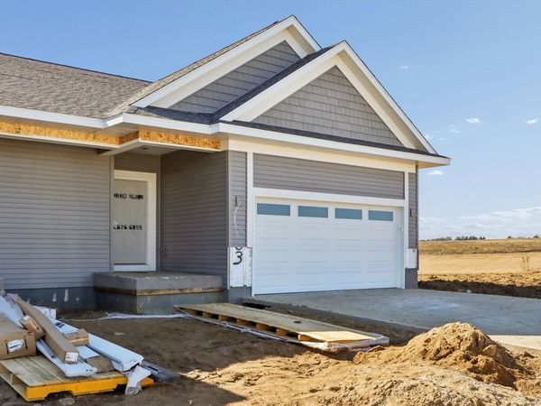 1003 Highland Trail, Solon, IA 52333