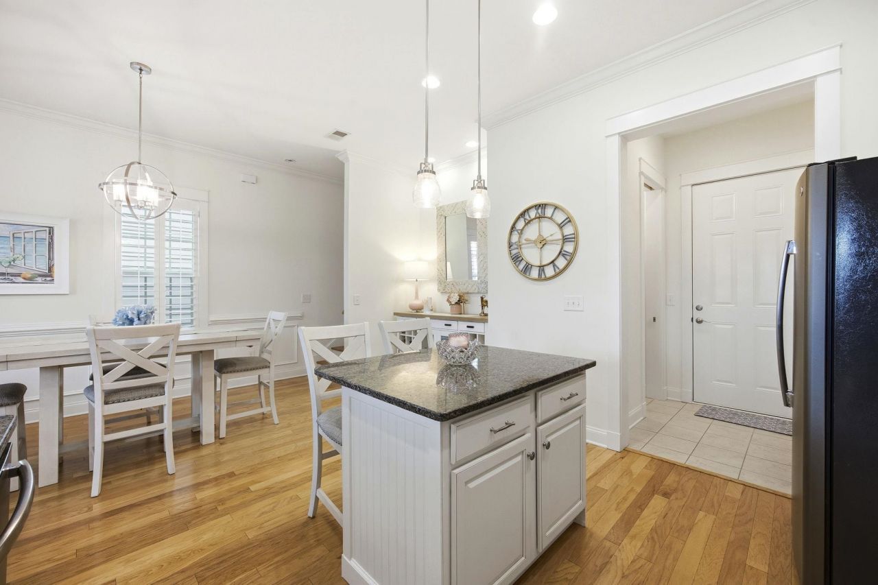 764 Shine Ave. Photo 14