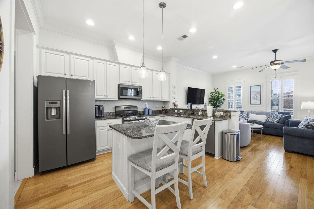 764 Shine Ave. Photo 9