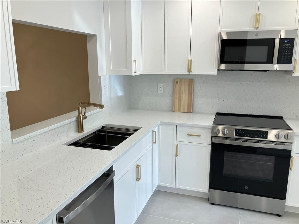 1826 Kings Lake Blvd, Unit 7-101, Naples, FL 34112 Photo