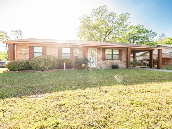 400 N Pine St, Junction City, AR 71749