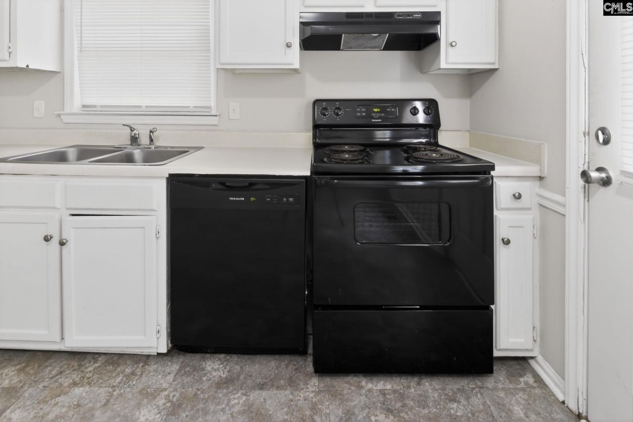 231 Pond Ridge Road E Photo 14