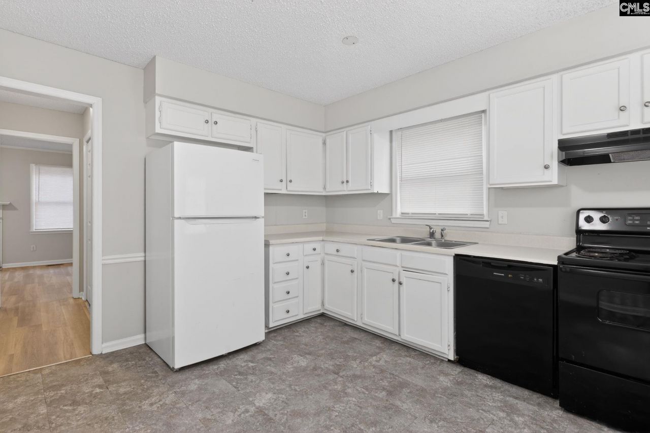 231 Pond Ridge Road E Photo 15