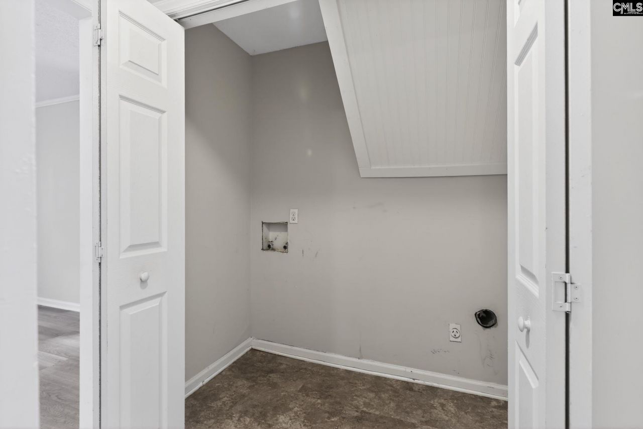 231 Pond Ridge Road E Photo 26