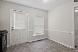 231 Pond Ridge Road E photo 4