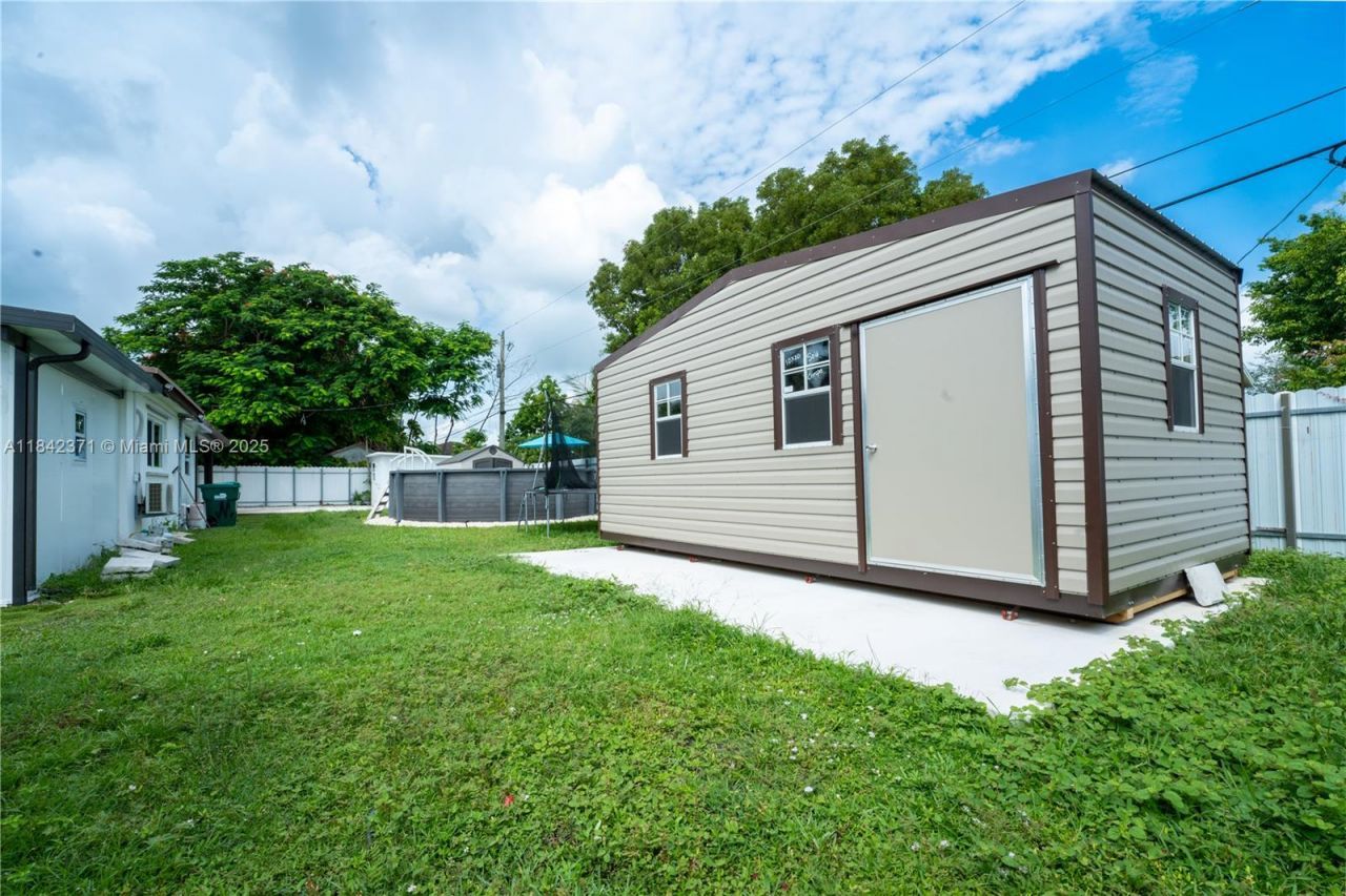 9441 Caribbean Blvd, Cutler Bay, FL 33189 Photo