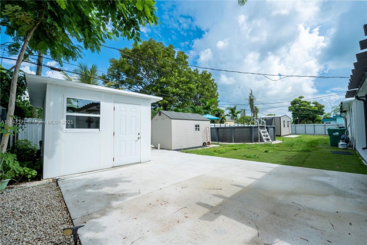 9441 Caribbean Blvd, Cutler Bay, FL 33189 Photo