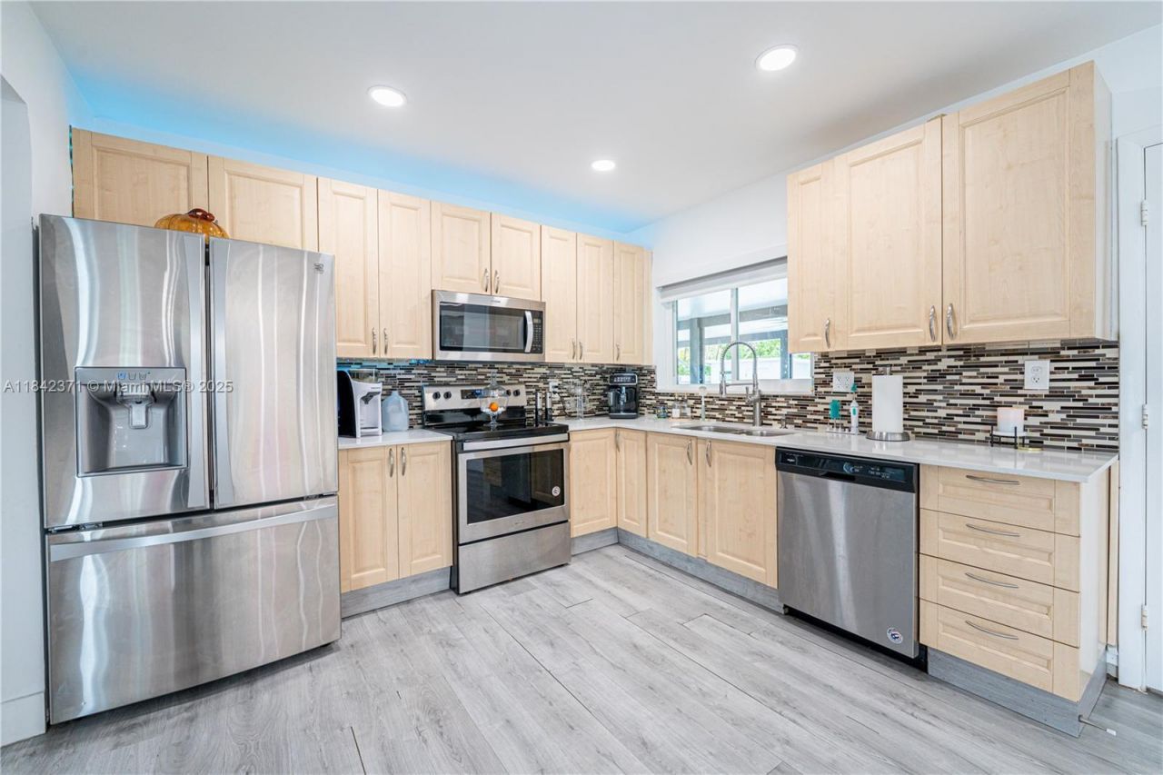 9441 Caribbean Blvd, Cutler Bay, FL 33189 Photo