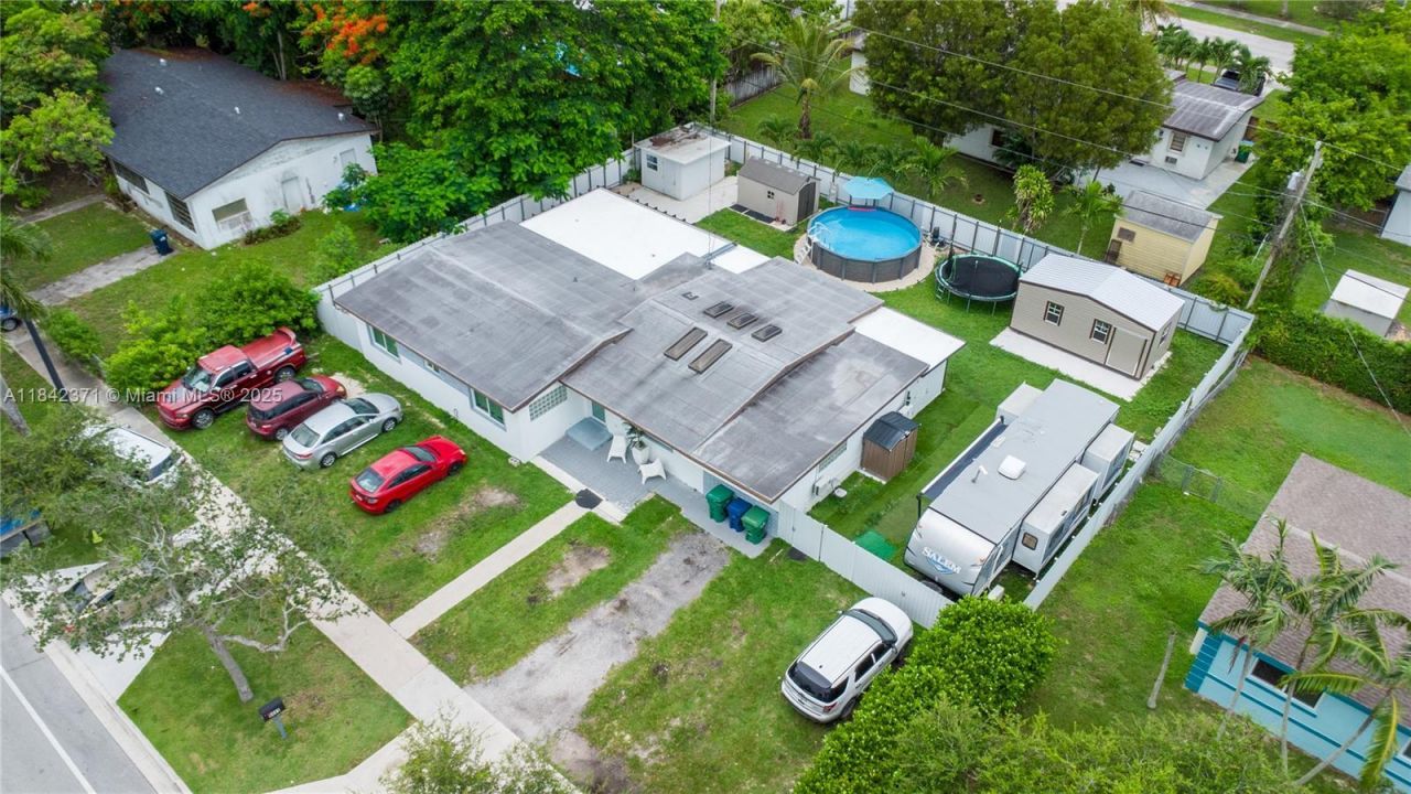 9441 Caribbean Blvd, Cutler Bay, FL 33189 Photo