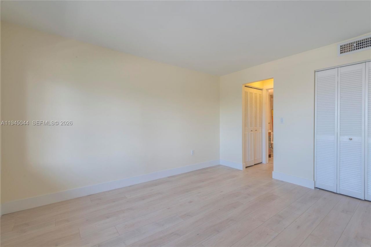 1200 14th St , Unit 5E, Miami Beach, FL 33139 Photo