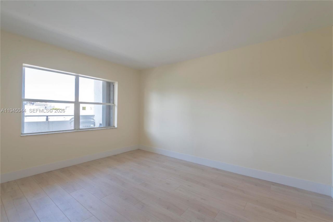 1200 14th St , Unit 5E, Miami Beach, FL 33139 Photo