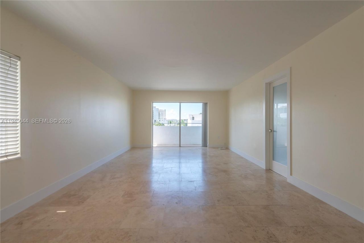 1200 14th St , Unit 5E, Miami Beach, FL 33139 Photo