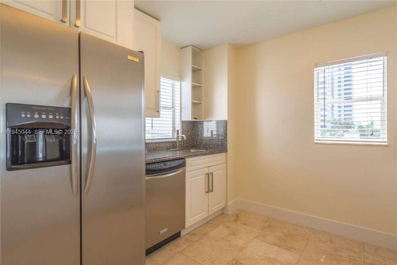 1200 14th St , Unit 5E, Miami Beach, FL 33139 Photo