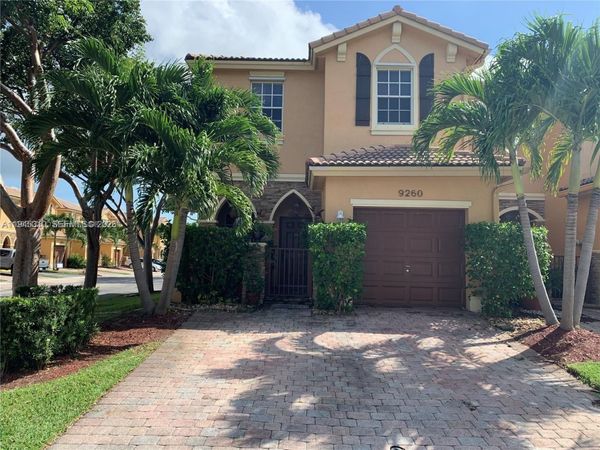 9260 SW 220 St, Miami, FL 33190