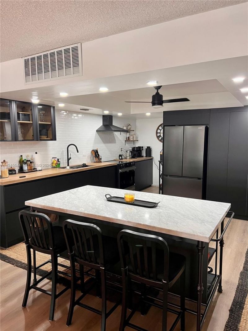 600 Three Islands Blvd , Unit 1621, Hallandale Beach, FL 33009 Photo