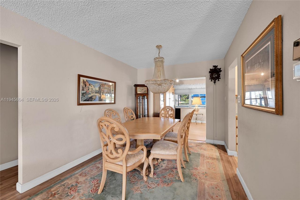 7109 NW 75th St, Tamarac, FL 33321 Photo