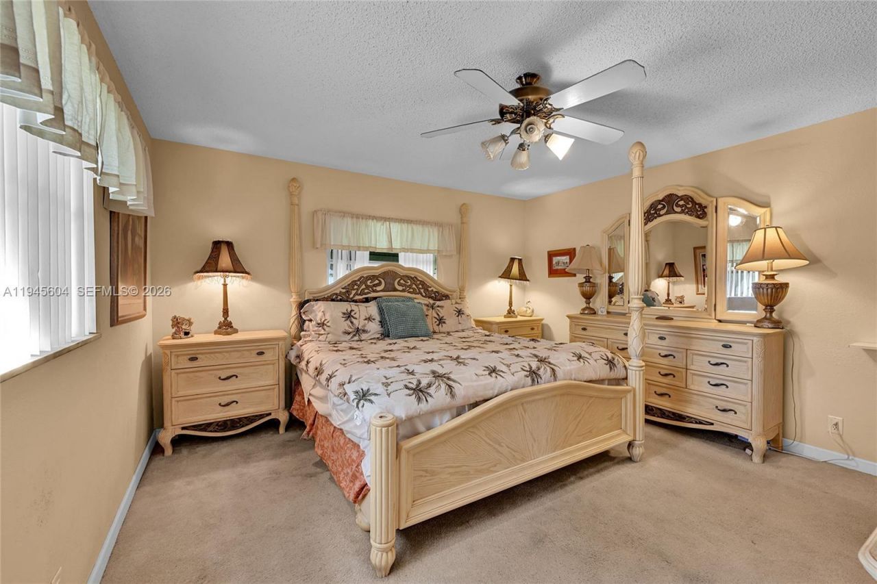 7109 NW 75th St, Tamarac, FL 33321 Photo