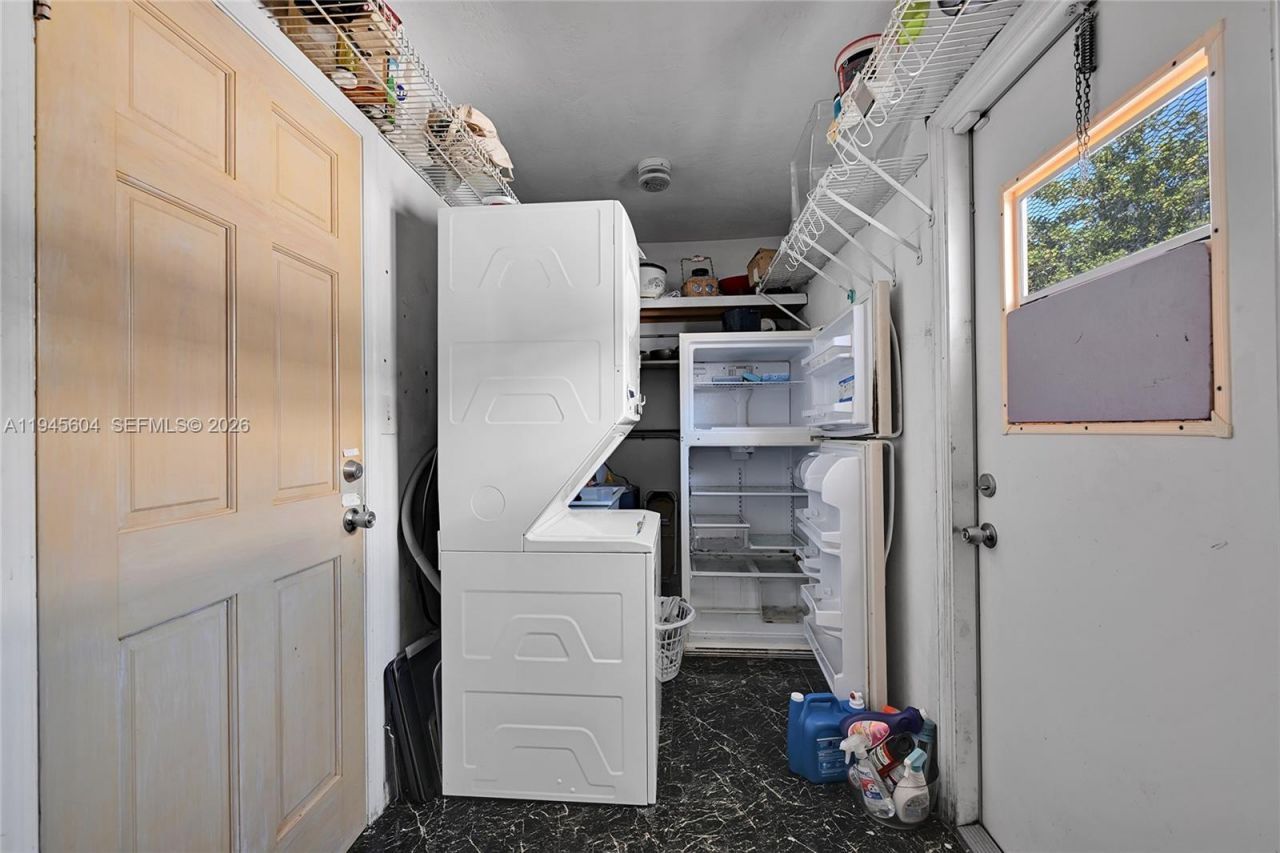 7109 NW 75th St, Tamarac, FL 33321 Photo