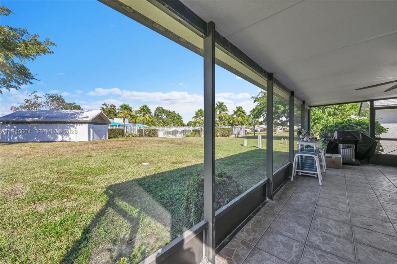 7109 NW 75th St, Tamarac, FL 33321 Photo