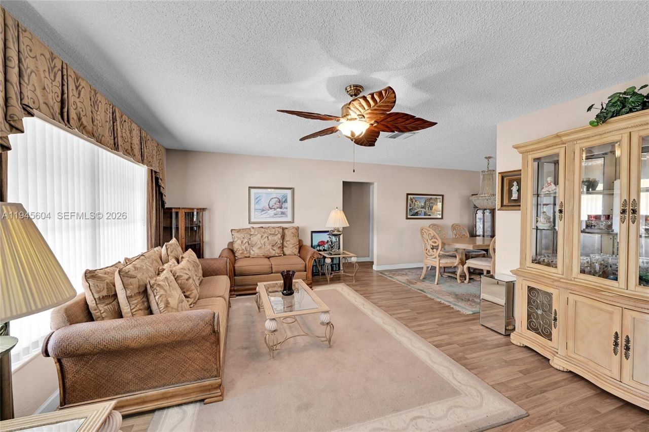 7109 NW 75th St, Tamarac, FL 33321 Photo