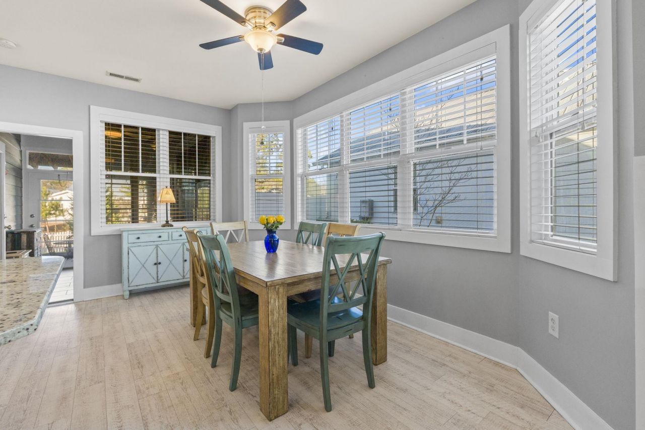 331 Waties Dr. Photo 13