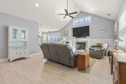 331 Waties Dr. photo 4