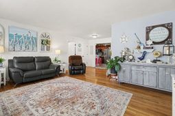 616 3rd Ave. N photo 4