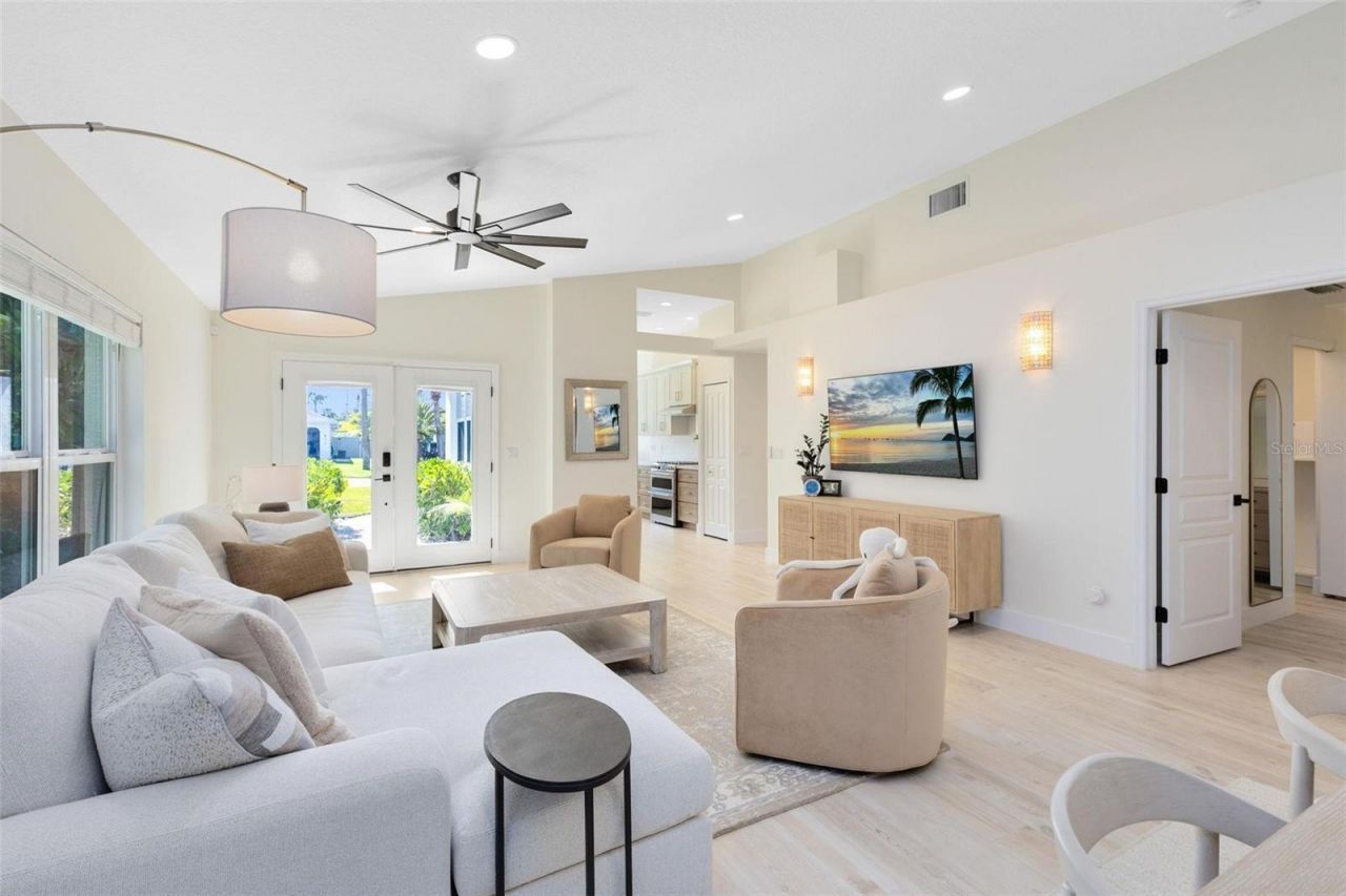 830 Hope Avenue, New Smyrna Beach, FL 32169 Photo