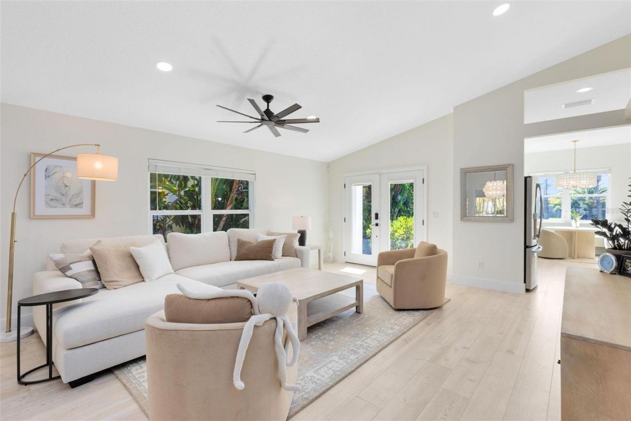 830 Hope Avenue, New Smyrna Beach, FL 32169 Photo