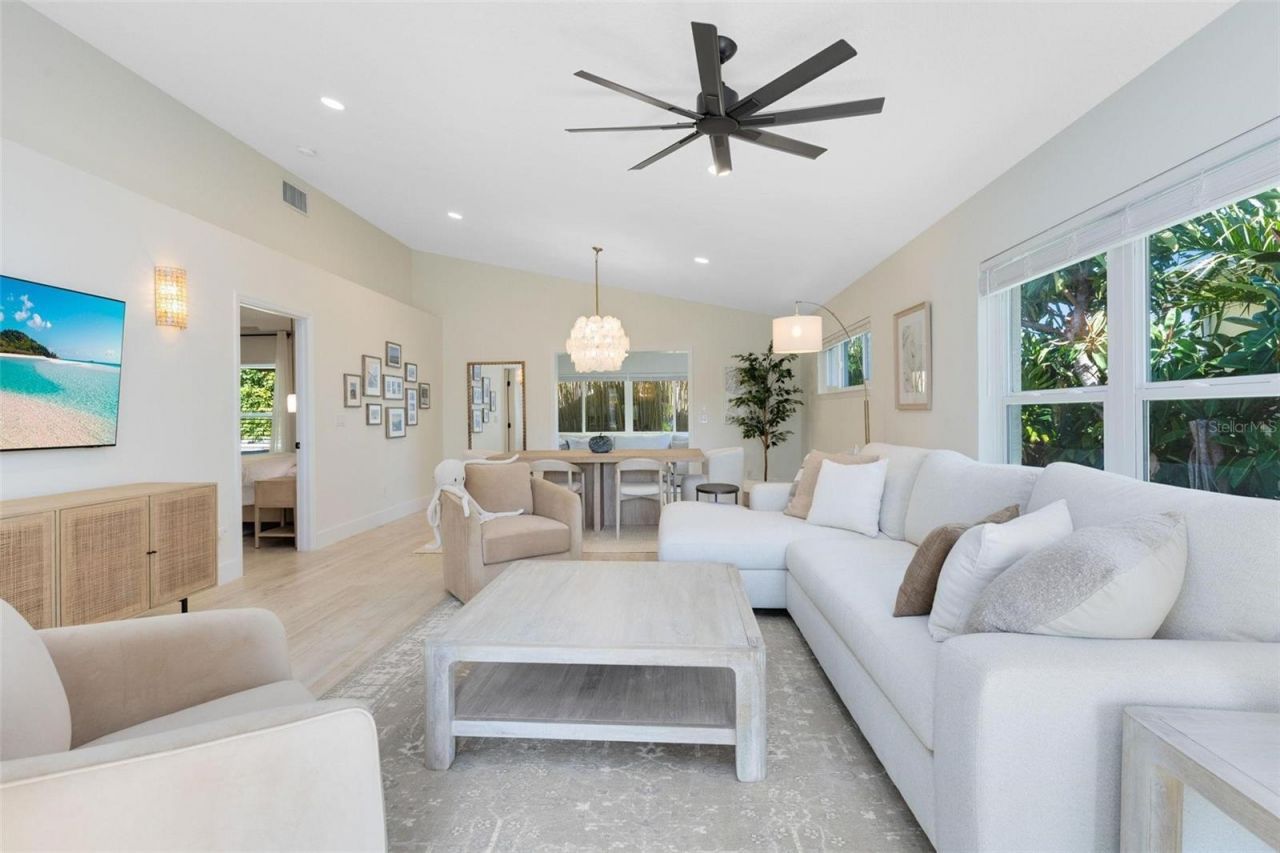 830 Hope Avenue, New Smyrna Beach, FL 32169 Photo