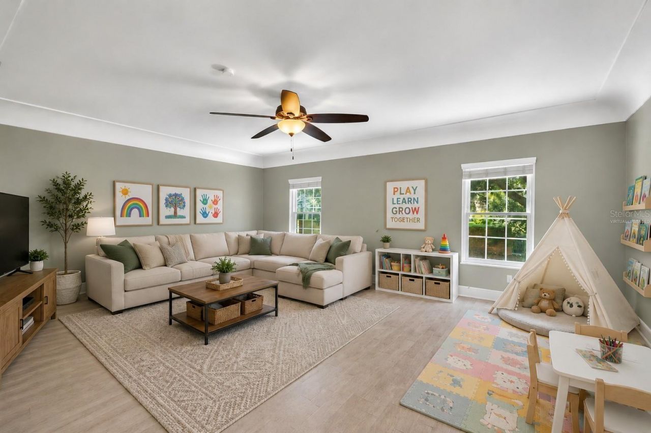 811 Fairlington Drive, Lakeland, FL 33813 Photo