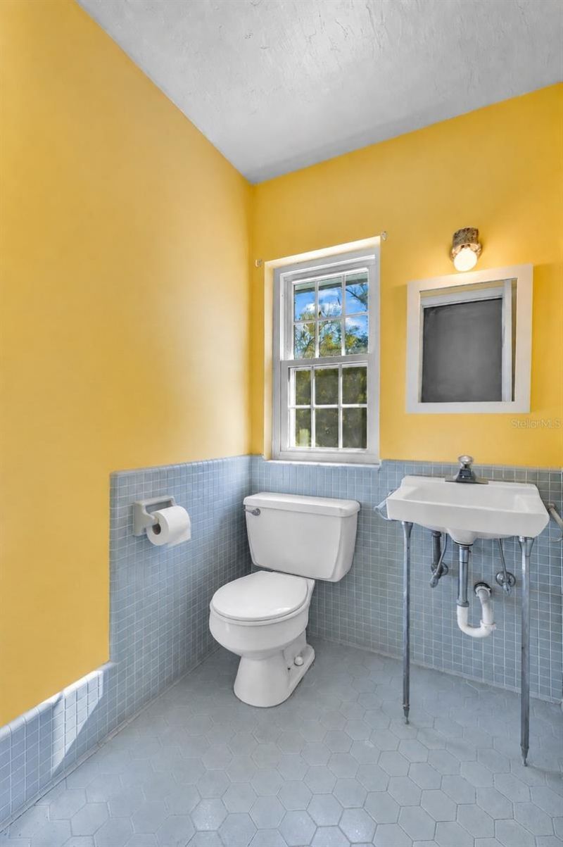 811 Fairlington Drive, Lakeland, FL 33813 Photo