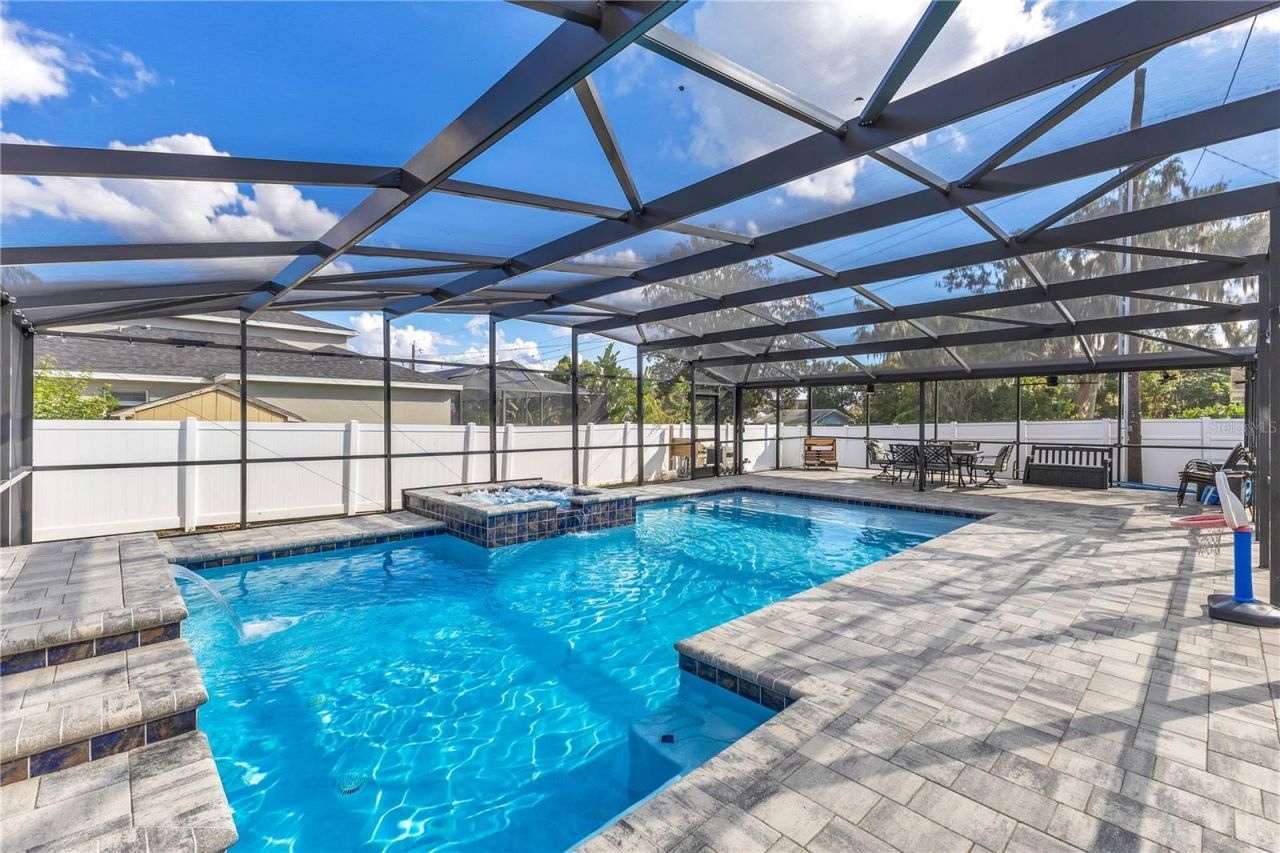 811 Fairlington Drive, Lakeland, FL 33813 Photo